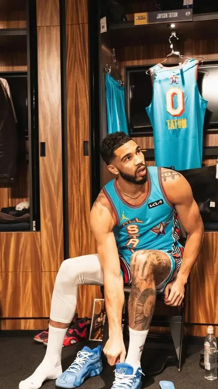 28圈电竞-关于塔图姆爆冷击败独行侠，高光表现引爆全场！的信息