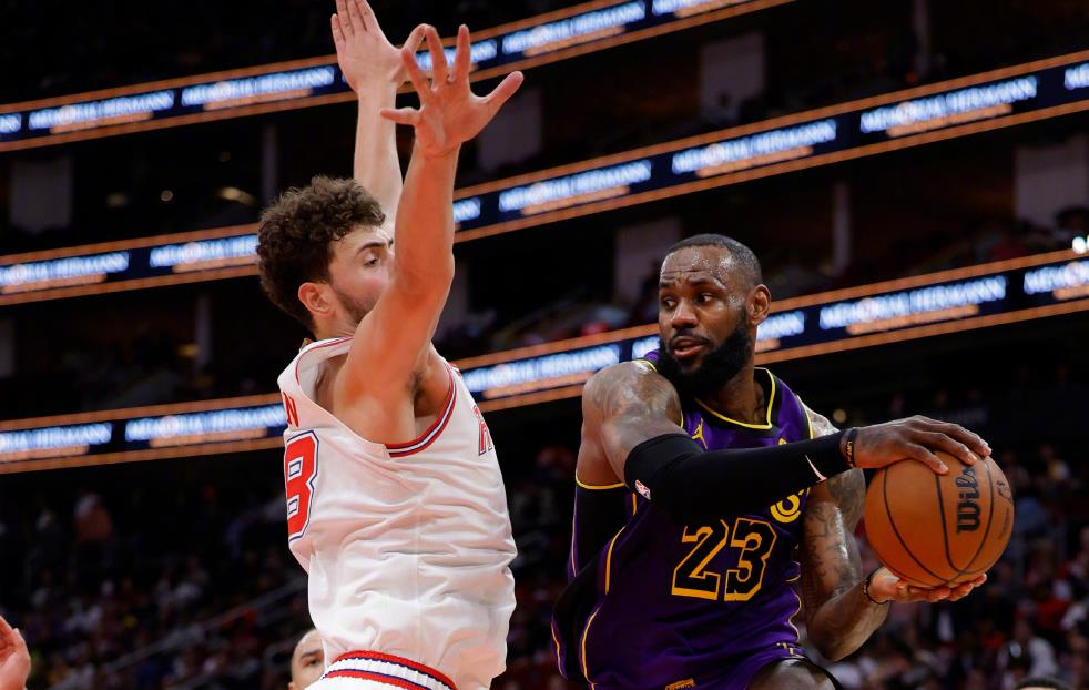 28圈竞猜-TheShy在公牛比赛中出色防守，爆冷引发热议！的简单介绍